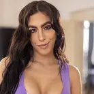 Alicia Trece in 'Cumming for Colombia'