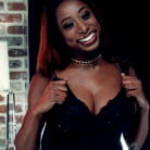 Kinsley Karter in 'A Body to Die For'