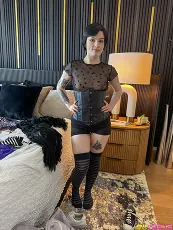 Raee Ripley - Petite and Complete | Picture (12)